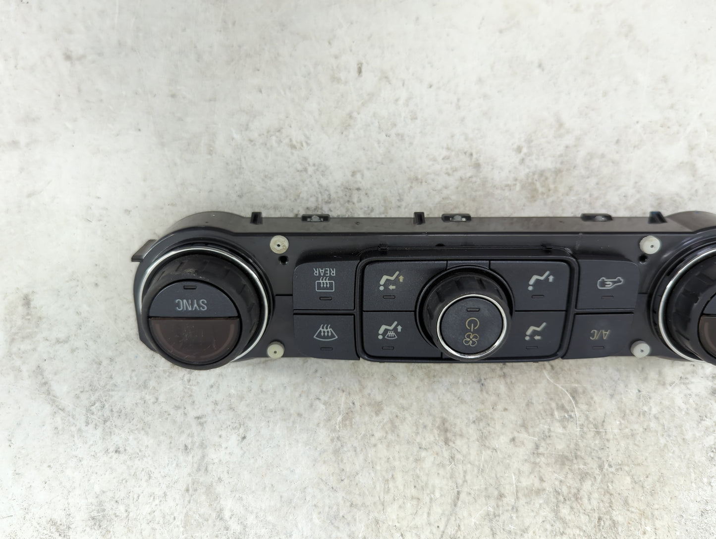 2014-2019 Chevrolet Silverado 1500 Climate Control Module Temperature AC/Heater Replacement P/N:84258729 81537298Z Fits OEM 