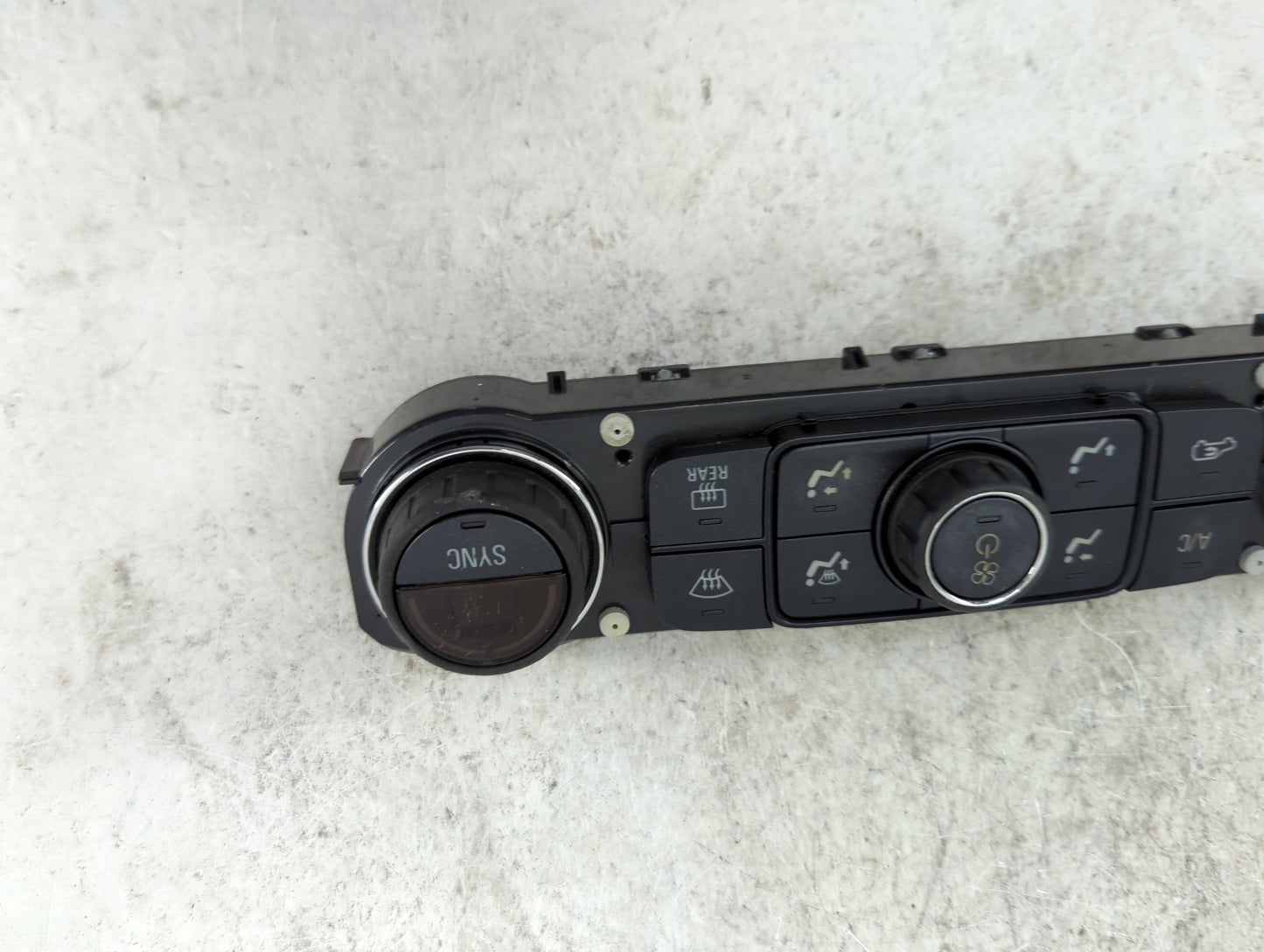2014-2019 Chevrolet Silverado 1500 Climate Control Module Temperature AC/Heater Replacement P/N:84258729 81537298Z Fits OEM 