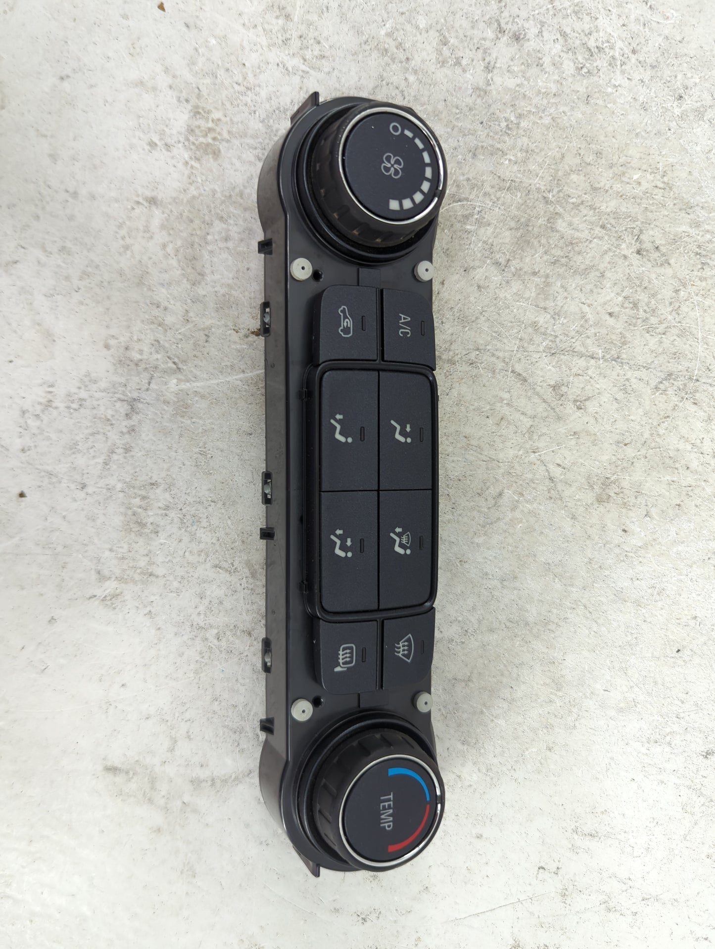 2014-2019 Chevrolet Silverado 1500 Climate Control Module Temperature AC/Heater Replacement P/N:815372982 2118159000001874 F