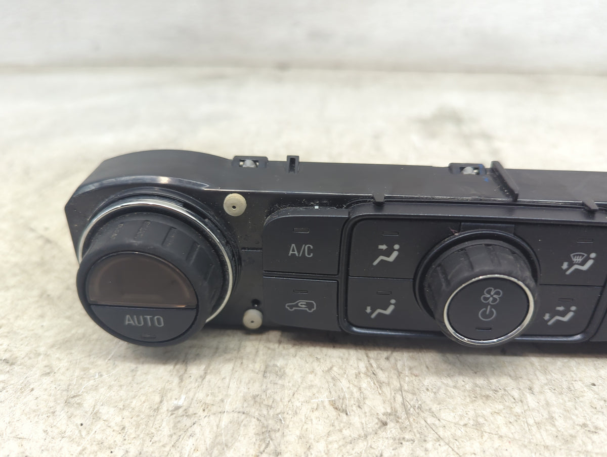 2014-2019 Chevrolet Silverado 1500 Climate Control Module Temperature AC/Heater Replacement P/N:84258726 615372982 Fits OEM 