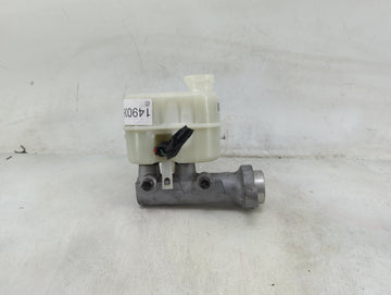 2014-2019 Chevrolet Silverado 1500 Brake Master Cylinder 1490067 - Oemusedautoparts1.com