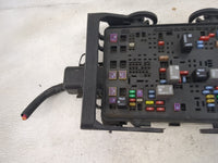 2016-2018 Chevrolet Silverado 1500 Fusebox Fuse Box Panel Relay Module P/N:84075776_02 13500114, 13500113 Fits Fits 2016 201