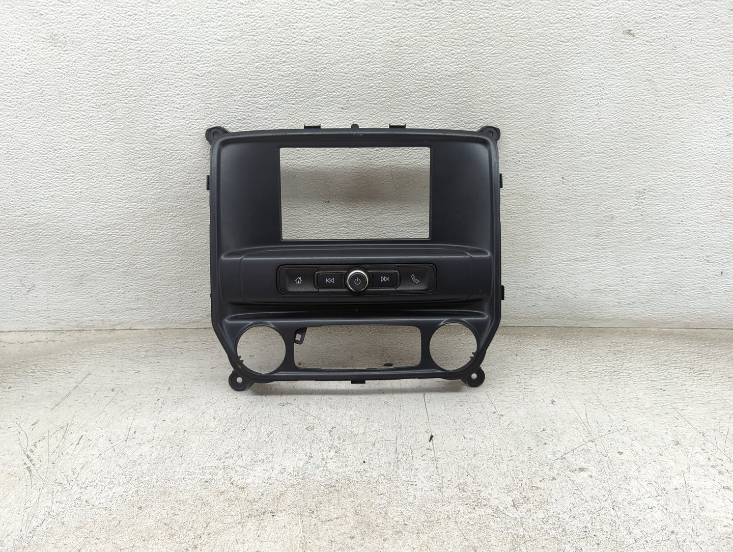 2016-2019 Chevrolet Silverado 1500 Radio Control Panel 1492776 - Oemusedautoparts1.com