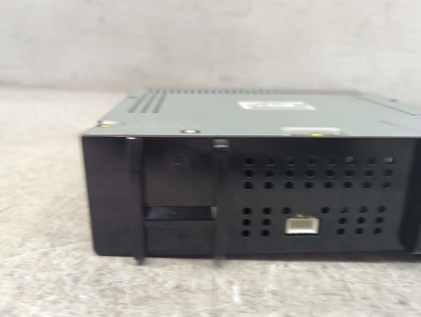 2018 Chevrolet Silverado 1500 Radio AM FM Cd Player Receiver Replacement P/N:LC7S_RSVC_BNAFW24 Fits Fits 2019 OEM Used Auto 