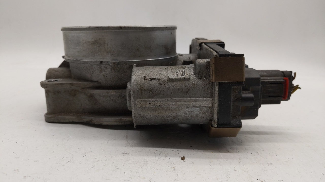 2014-2019 Chevrolet Silverado 1500 Throttle Body P/N:12678224 12617792 Fits Fits 2014 2015 2016 2017 2018 2019 OEM Used Auto