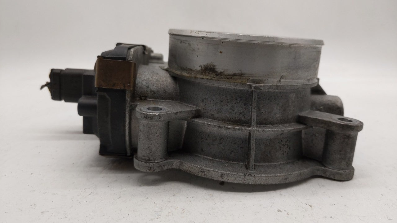 2014-2019 Chevrolet Silverado 1500 Throttle Body P/N:12678224 12617792 Fits Fits 2014 2015 2016 2017 2018 2019 OEM Used Auto