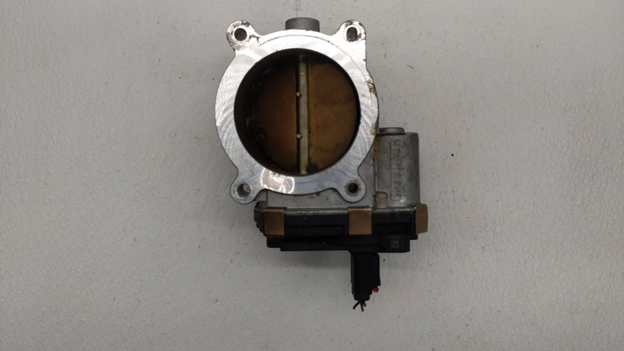 2014-2019 Chevrolet Silverado 1500 Throttle Body P/N:12678224 12617792 Fits Fits 2014 2015 2016 2017 2018 2019 OEM Used Auto