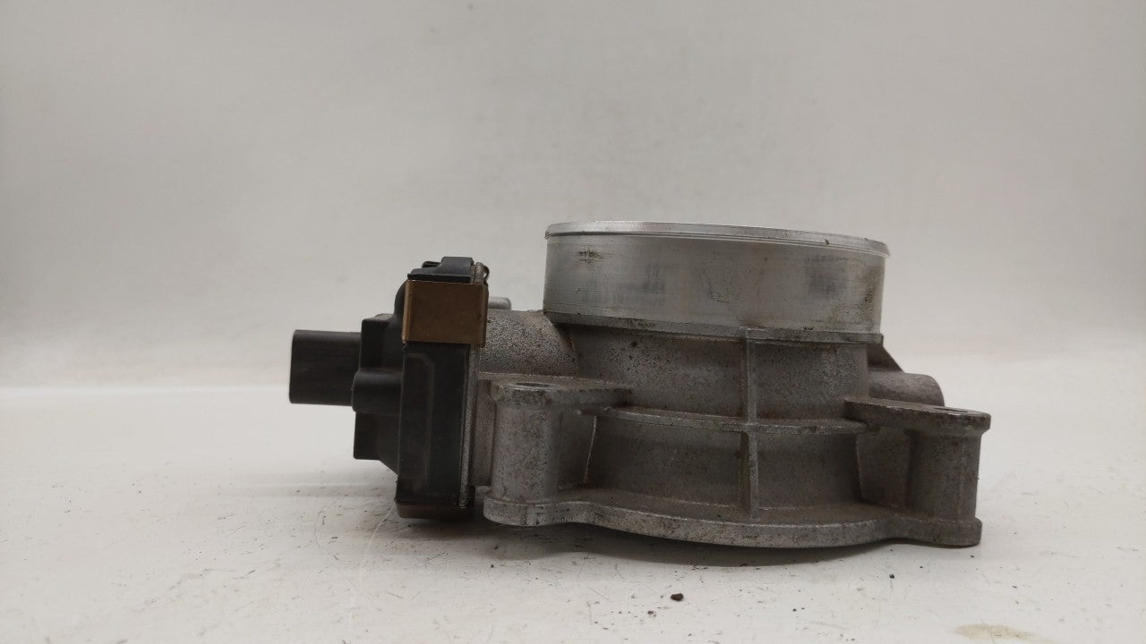 2014-2019 Chevrolet Silverado 1500 Throttle Body P/N:12678224 12617792 Fits Fits 2014 2015 2016 2017 2018 2019 OEM Used Auto