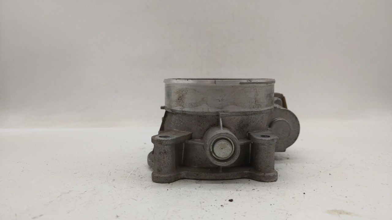 2014-2019 Chevrolet Silverado 1500 Throttle Body P/N:12678224 12617792 Fits Fits 2014 2015 2016 2017 2018 2019 OEM Used Auto