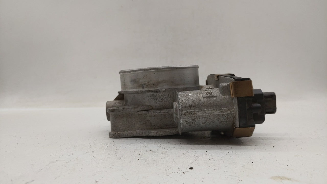 2014-2019 Chevrolet Silverado 1500 Throttle Body P/N:12678224 12617792 Fits Fits 2014 2015 2016 2017 2018 2019 OEM Used Auto