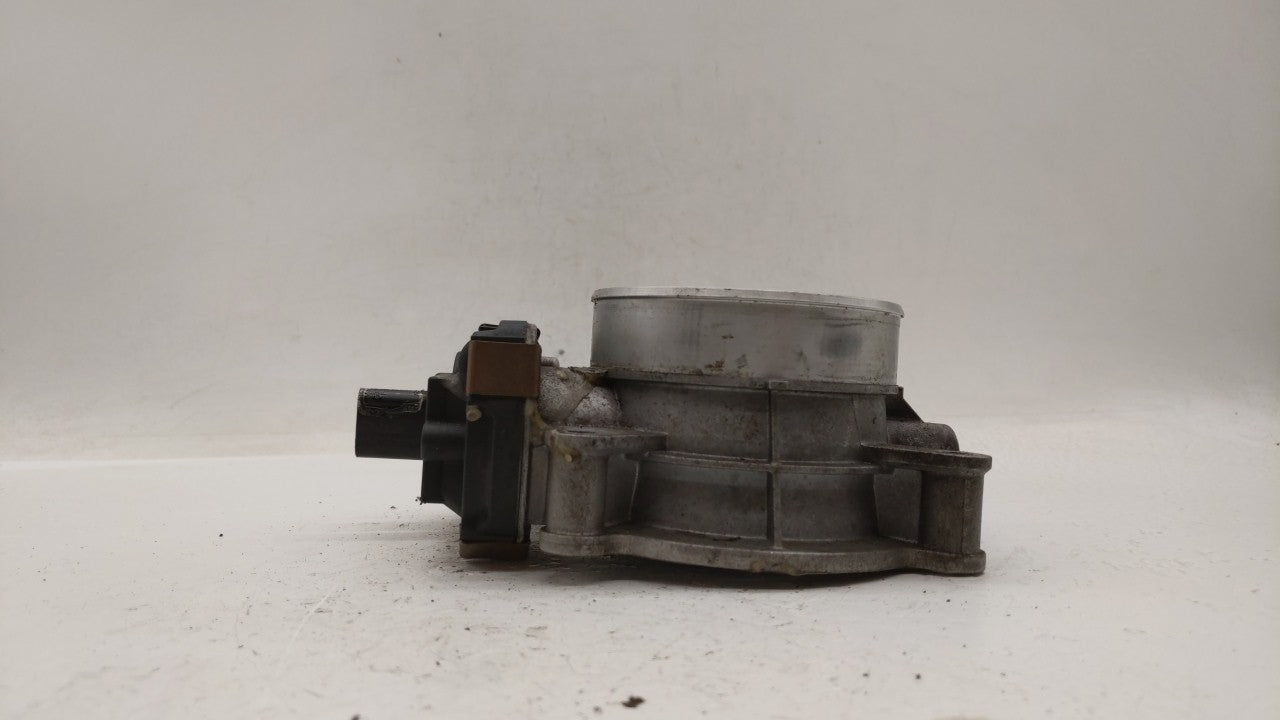 2014-2019 Chevrolet Silverado 1500 Throttle Body P/N:12678224 12617792 Fits Fits 2014 2015 2016 2017 2018 2019 OEM Used Auto