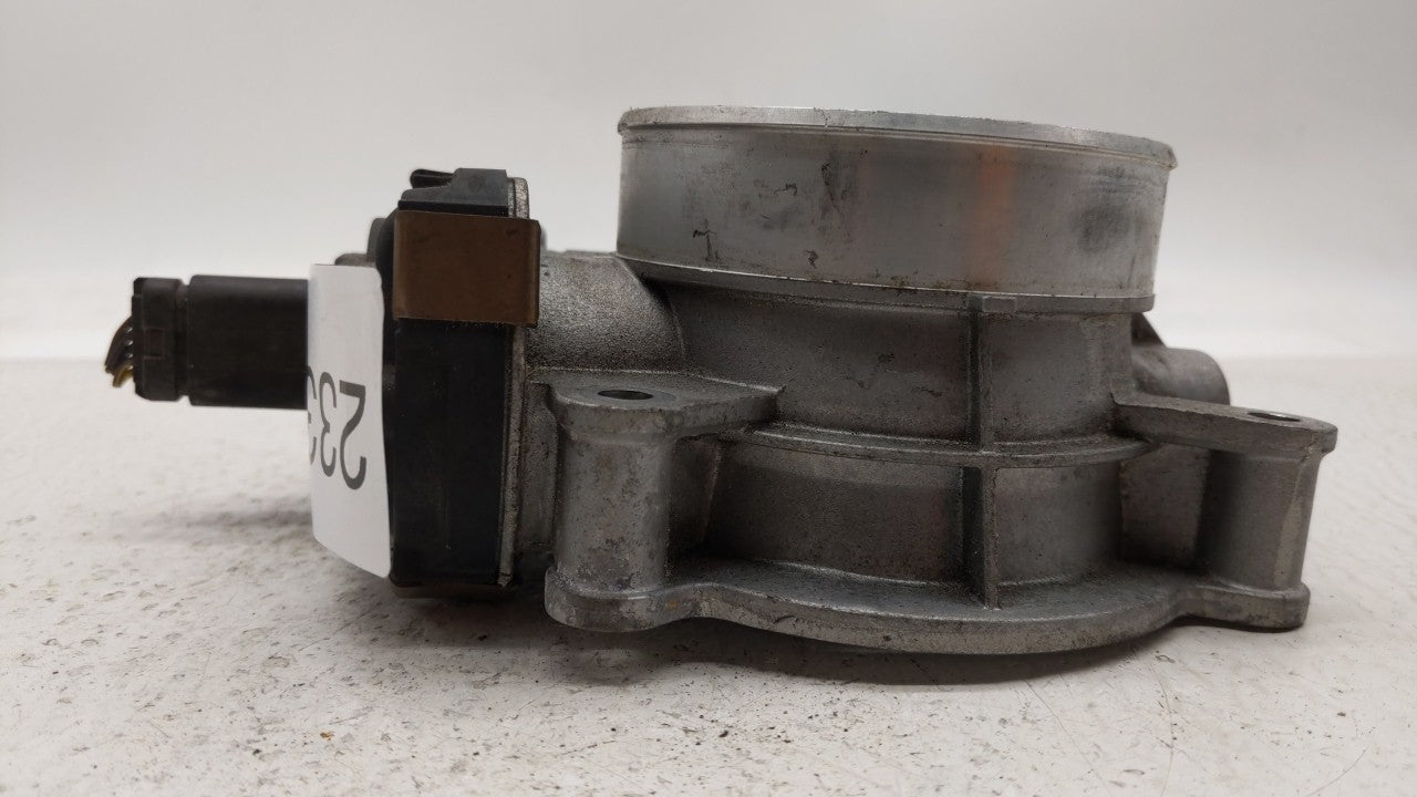 2014-2019 Chevrolet Silverado 1500 Throttle Body P/N:12678224 12617792 Fits Fits 2014 2015 2016 2017 2018 2019 OEM Used Auto