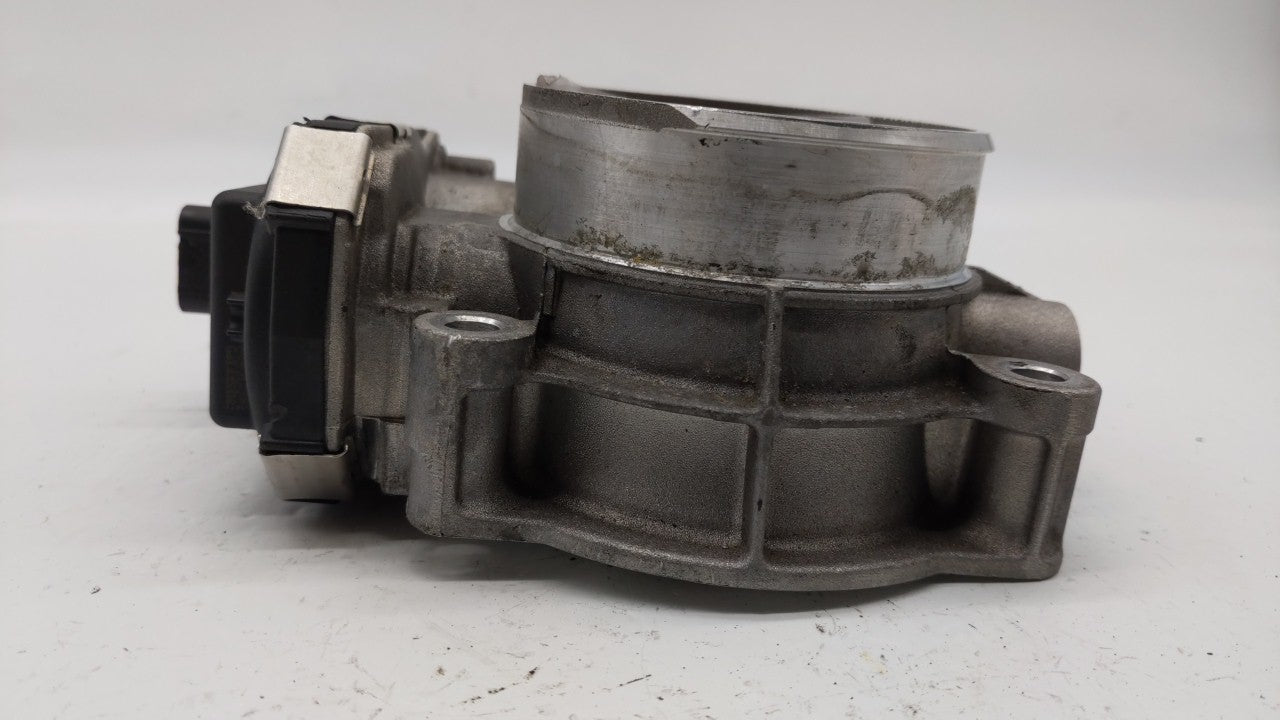 2016-2019 Chevrolet Silverado 1500 Throttle Body P/N:12669536AA 12676296AA, 12676296A Fits Fits 2016 2017 2018 2019 OEM Used