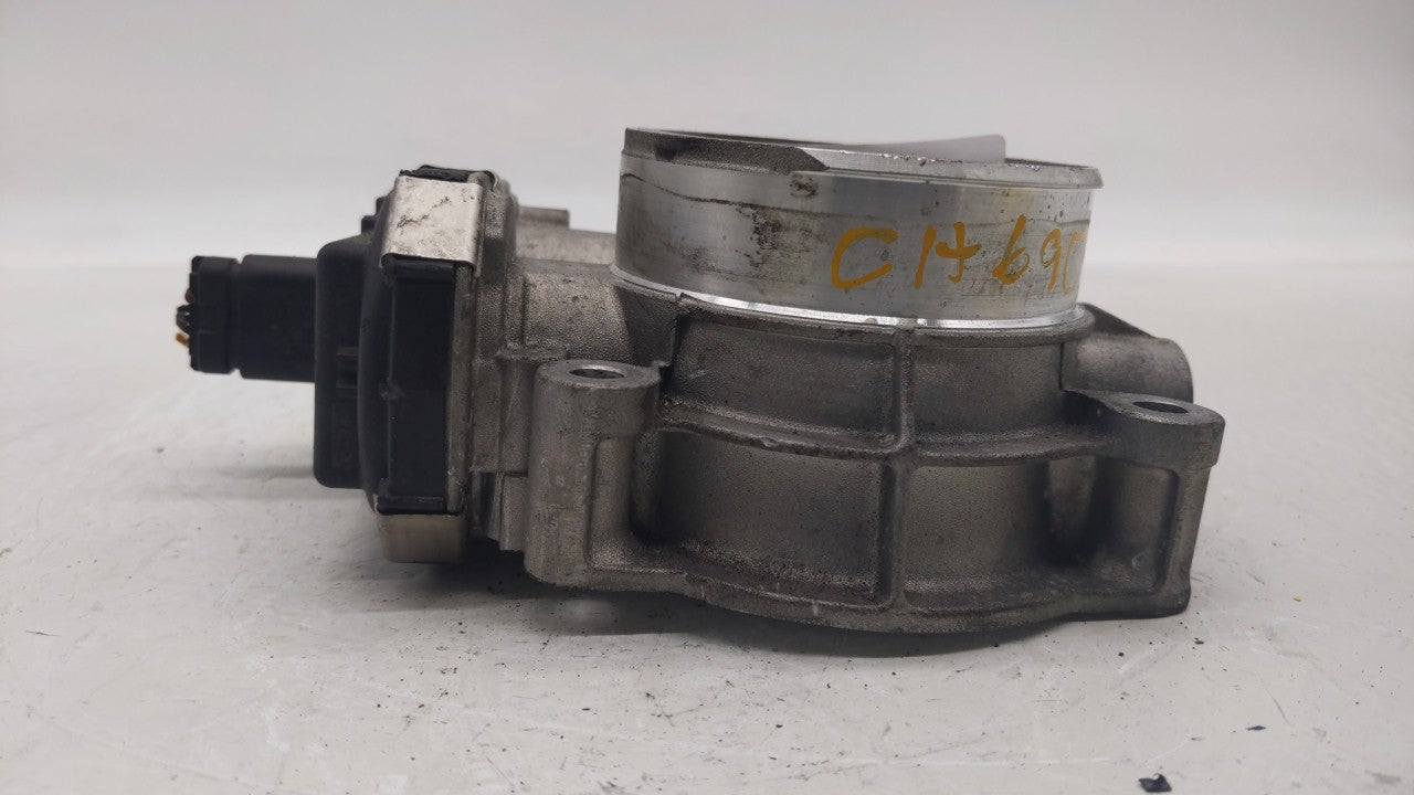 2016-2019 Chevrolet Silverado 1500 Throttle Body P/N:12669536AA 12676296AA, 12676296A Fits Fits 2016 2017 2018 2019 OEM Used