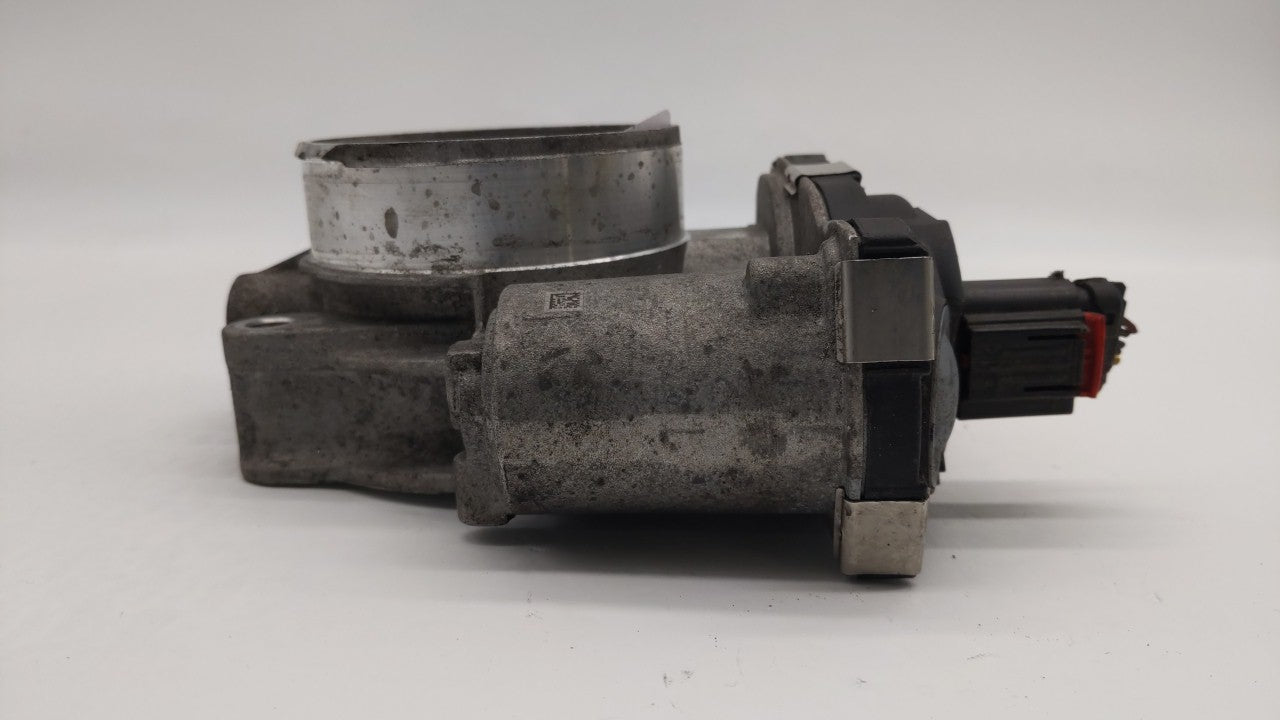 2016-2019 Chevrolet Silverado 1500 Throttle Body P/N:12669536AA 12676296AA, 12676296A Fits Fits 2016 2017 2018 2019 OEM Used