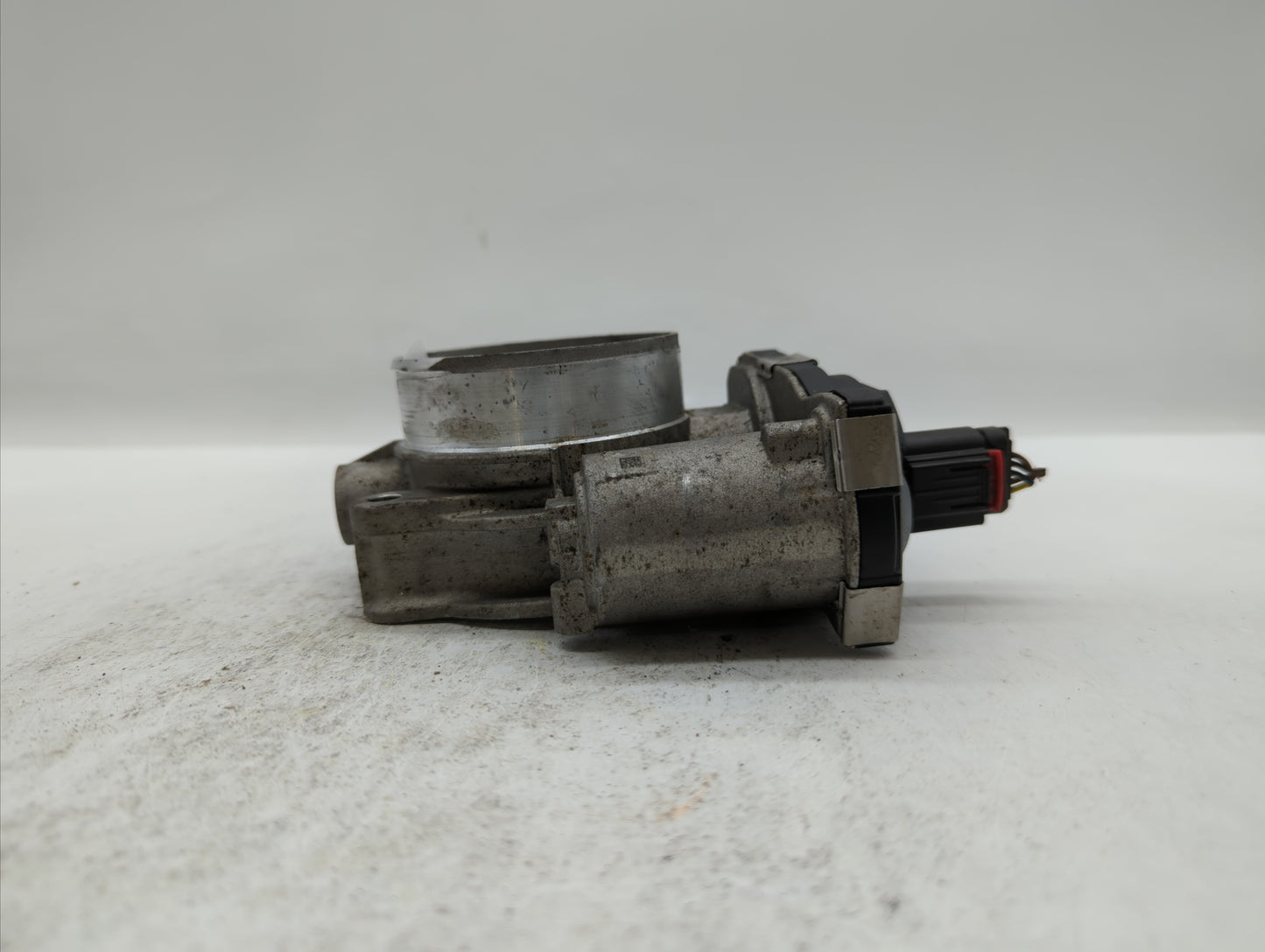 2016-2019 Chevrolet Silverado 1500 Throttle Body P/N:12669536AA 12676296AA, 12676296A Fits Fits 2016 2017 2018 2019 OEM Used