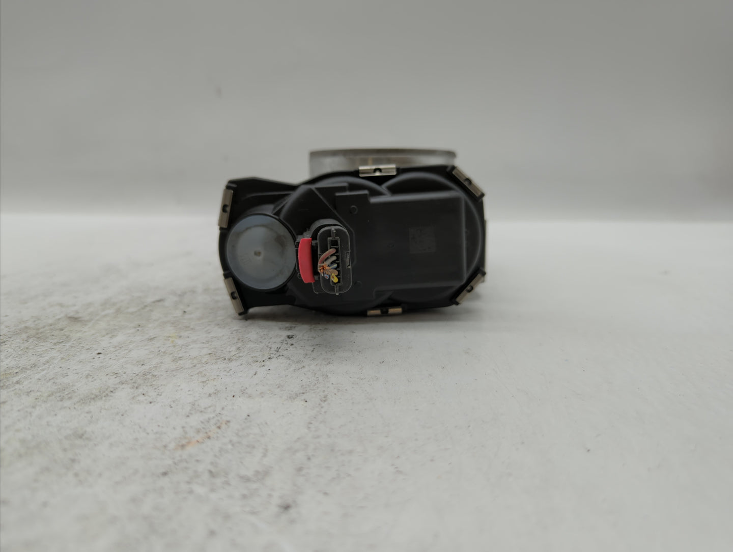 2016-2019 Chevrolet Silverado 1500 Throttle Body P/N:12669536AA 12676296AA, 12676296A Fits Fits 2016 2017 2018 2019 OEM Used