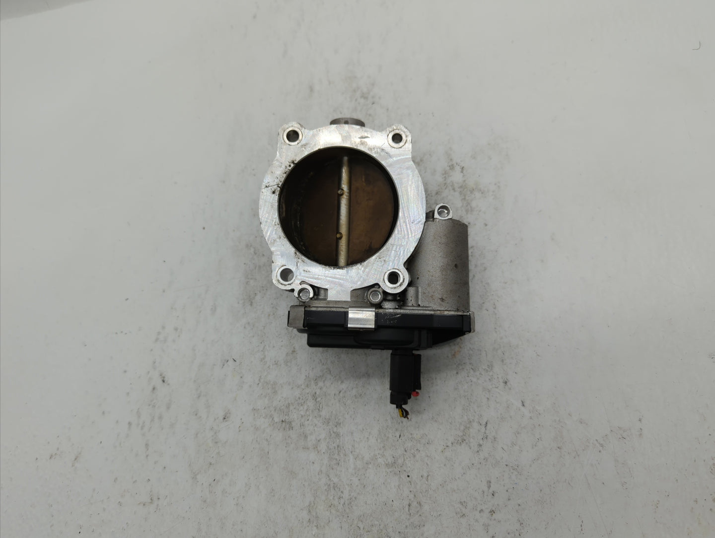 2016-2019 Chevrolet Silverado 1500 Throttle Body P/N:12669536AA 12676296AA, 12676296A Fits Fits 2016 2017 2018 2019 OEM Used