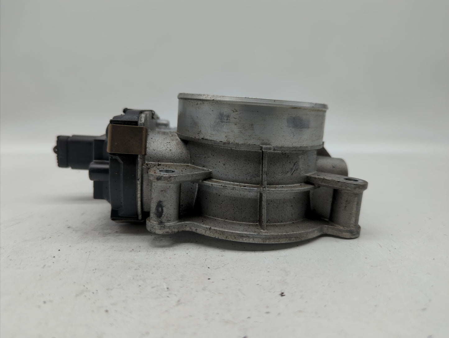 2014-2022 Chevrolet Silverado 1500 Throttle Body P/N:12678224 12617792 Fits Fits 2014 2015 2016 2017 2018 2019 2020 2021 202