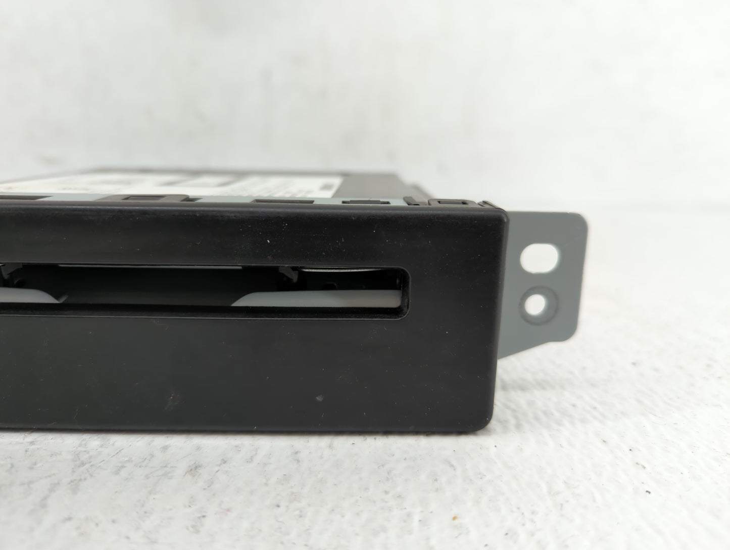 Chevrolet Silverado 1500 Information Display Screen - Oemusedautoparts1.com
