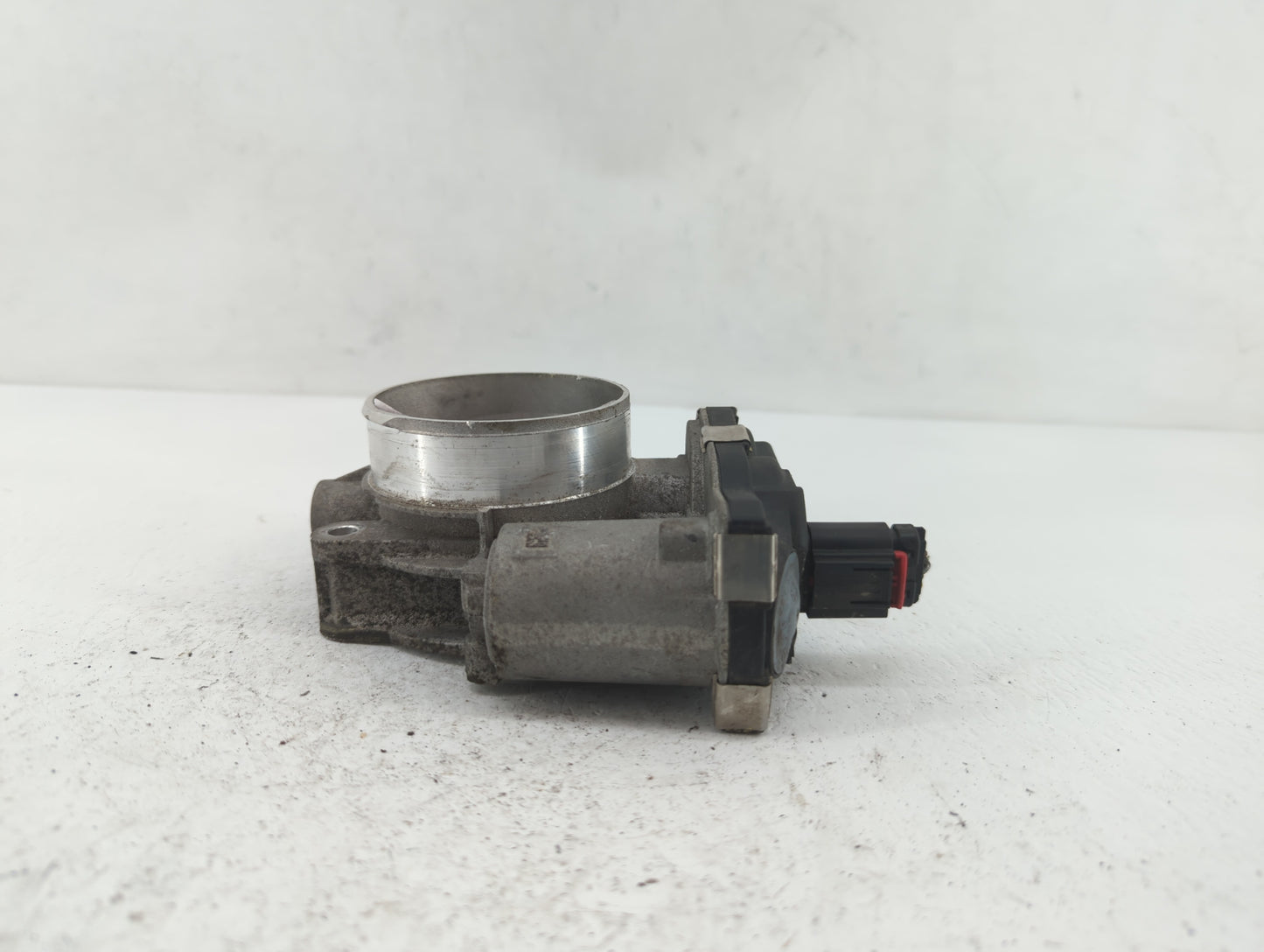 2016-2019 Chevrolet Silverado 1500 Throttle Body P/N:12669536AA 12676296AA, 12676296A Fits Fits 2016 2017 2018 2019 OEM Used