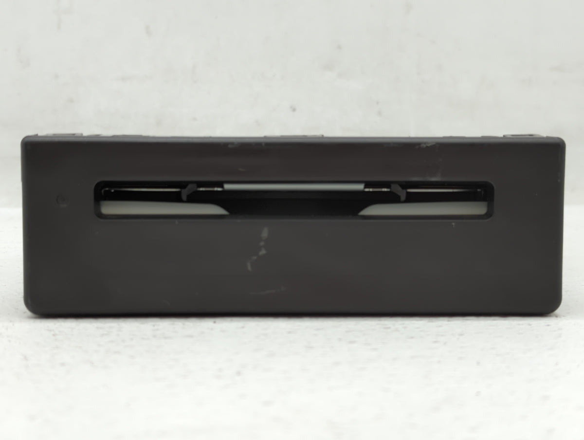 2017-2018 Chevrolet Silverado 1500 Am Fm Cd Player Radio Receiver 456990 - Oemusedautoparts1.com