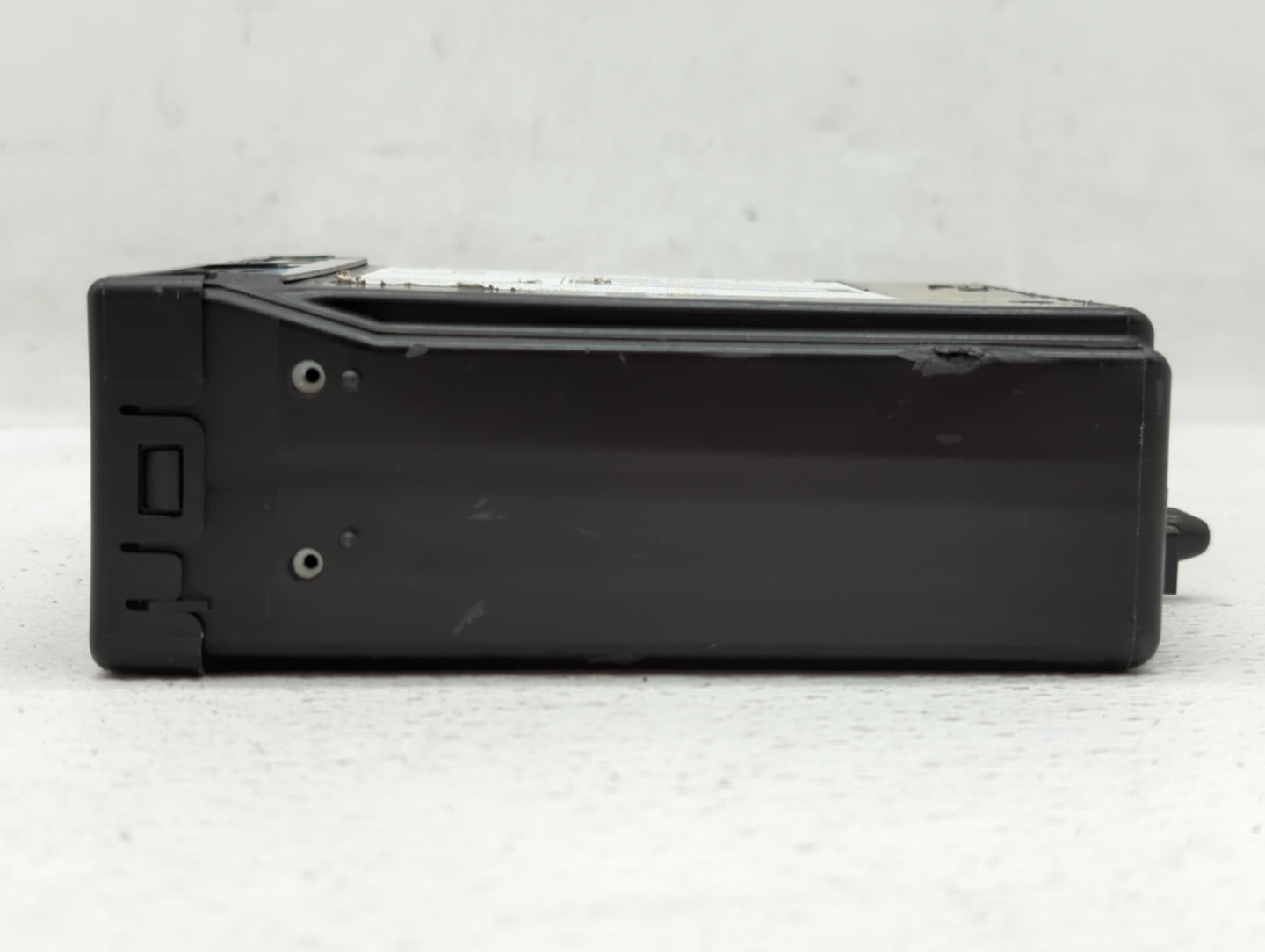 2017-2018 Chevrolet Silverado 1500 Am Fm Cd Player Radio Receiver - Oemusedautoparts1.com