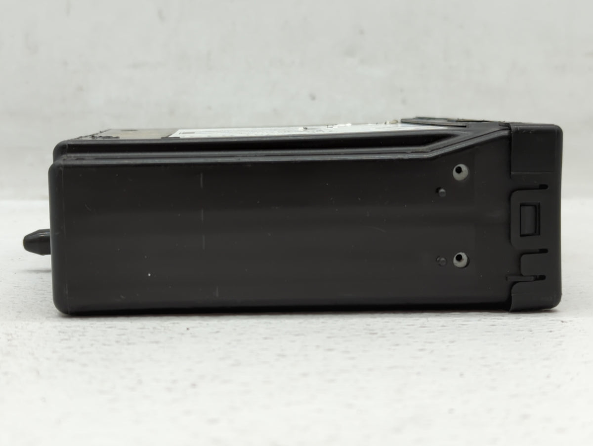 2017-2018 Chevrolet Silverado 1500 Am Fm Cd Player Radio Receiver 456990 - Oemusedautoparts1.com
