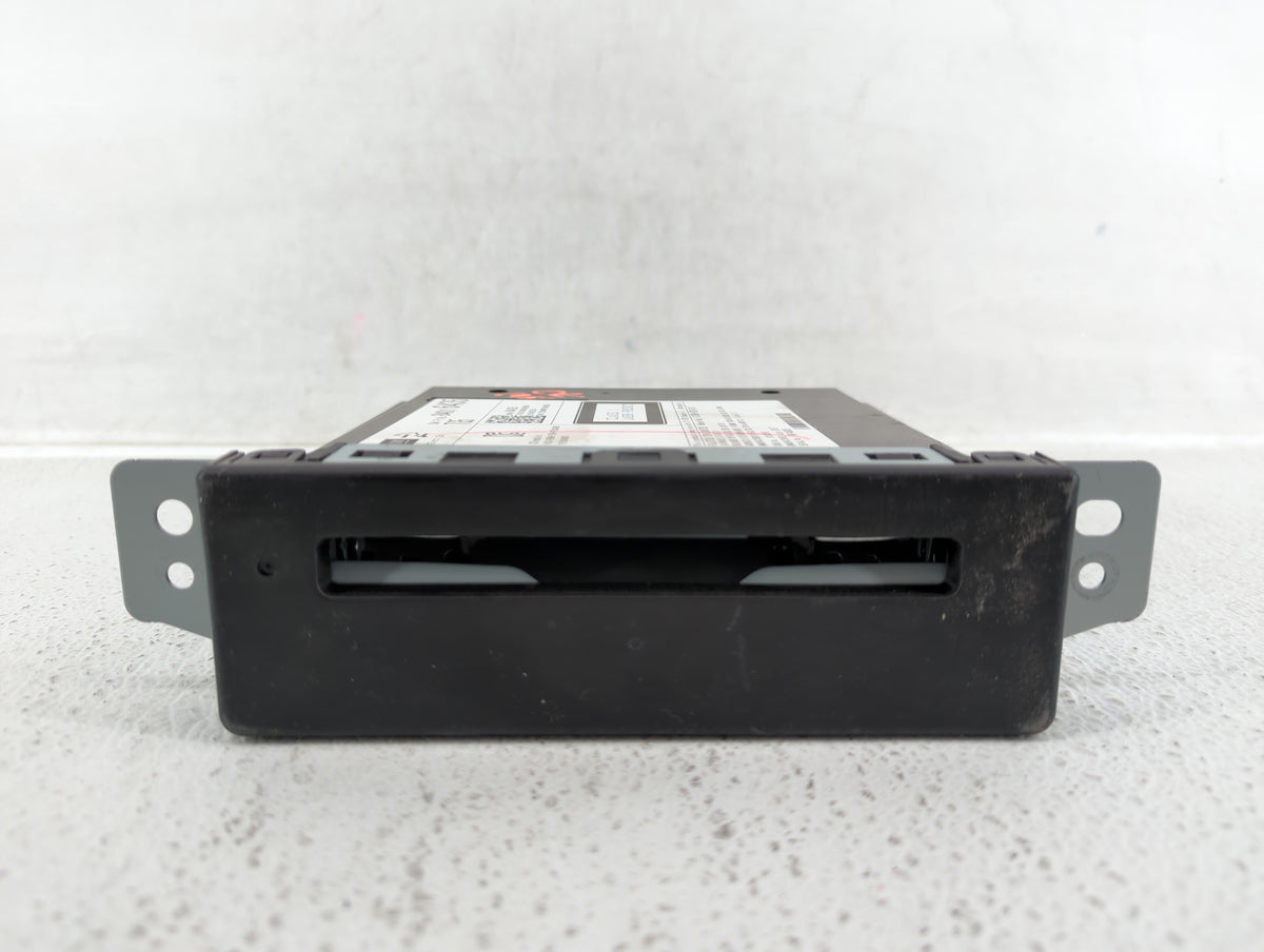 2015-2019 Chevrolet Silverado 1500 Am Fm Cd Player Radio Receiver 510617 - Oemusedautoparts1.com