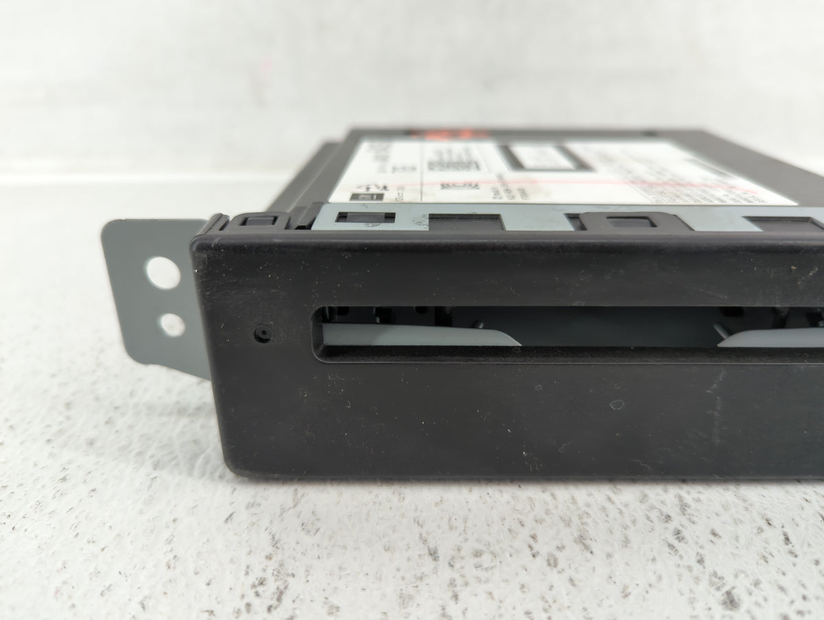 2015-2019 Chevrolet Silverado 1500 Am Fm Cd Player Radio Receiver 510617 - Oemusedautoparts1.com