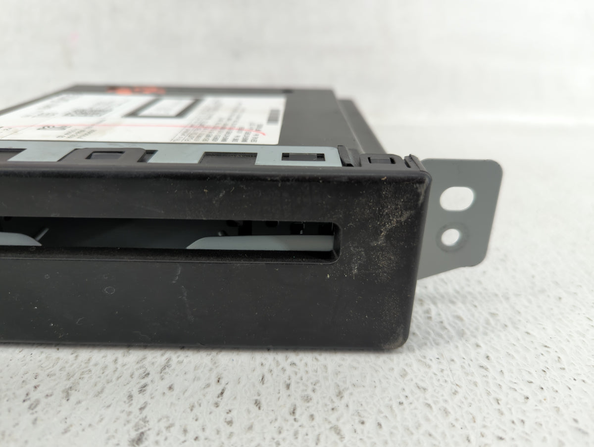 2015-2019 Chevrolet Silverado 1500 Am Fm Cd Player Radio Receiver 510617 - Oemusedautoparts1.com