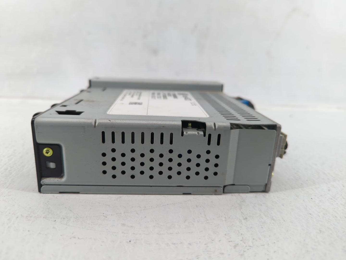 2018-2018 Chevrolet Silverado 1500 Am Fm Cd Player Radio Receiver - Oemusedautoparts1.com