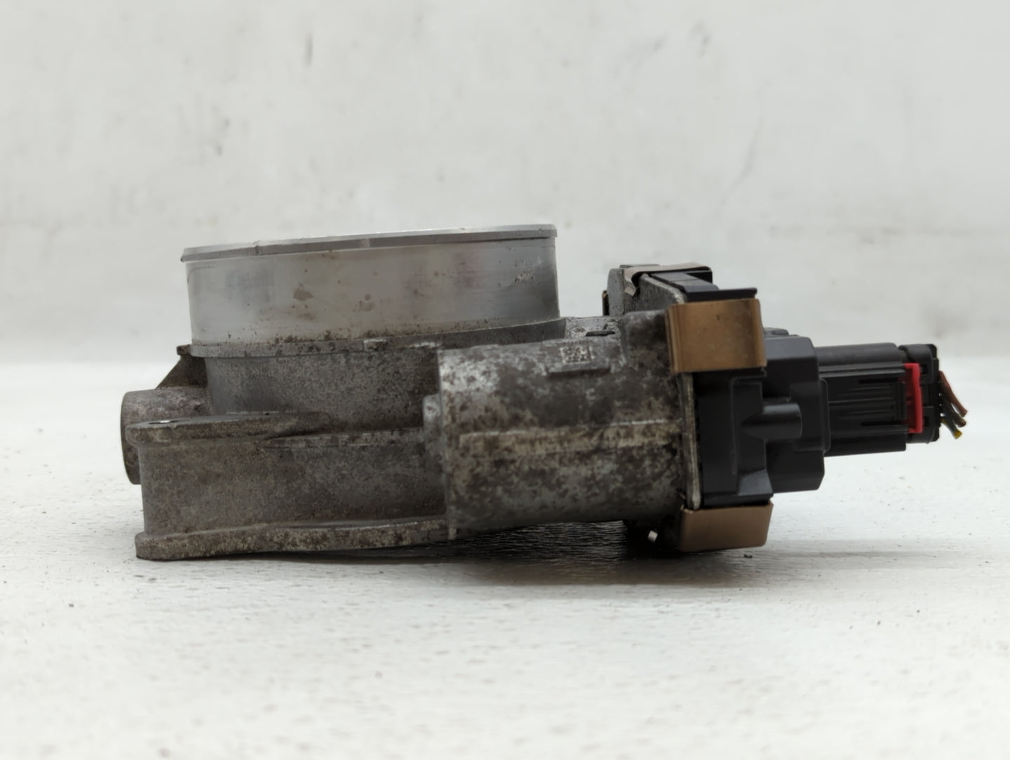 2014-2022 Chevrolet Silverado 1500 Throttle Body P/N:12678224 Fits Fits 2014 2015 2016 2017 2018 2019 2020 2021 2022 OEM Use