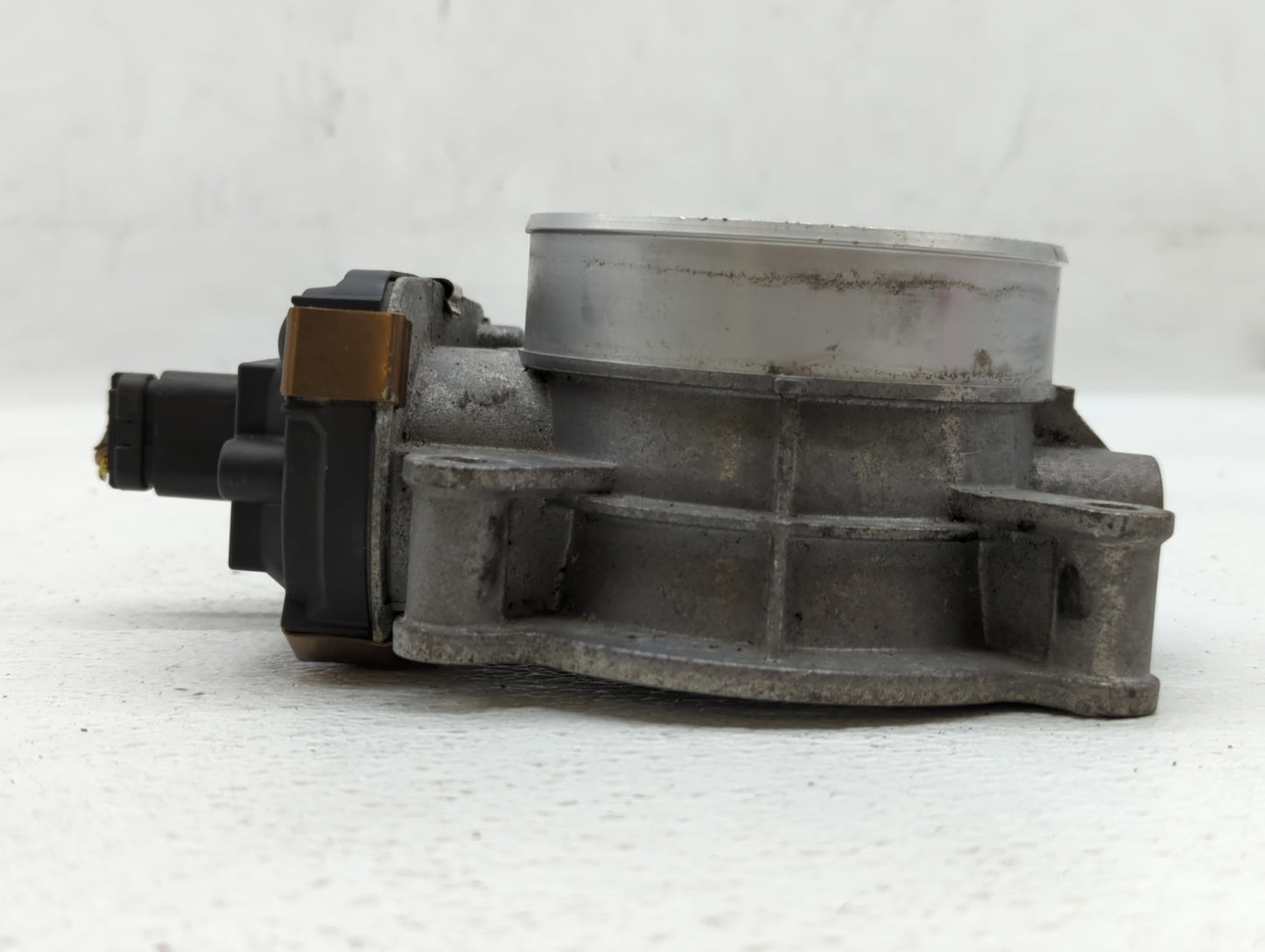 2014-2022 Chevrolet Silverado 1500 Throttle Body P/N:12678224 Fits Fits 2014 2015 2016 2017 2018 2019 2020 2021 2022 OEM Use