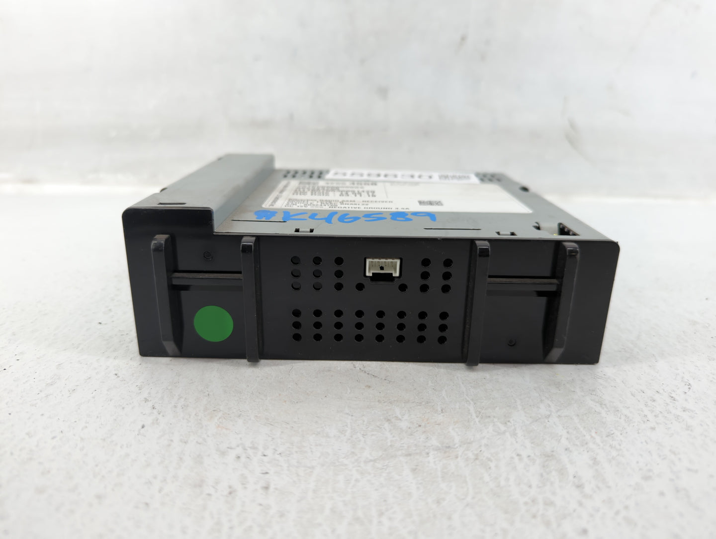 2018-2018 Chevrolet Silverado 1500 Am Fm Cd Player Radio Receiver - Oemusedautoparts1.com