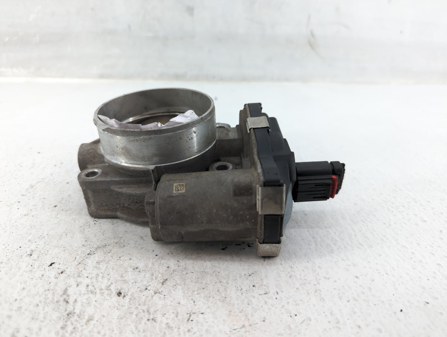 2016-2021 Chevrolet Silverado 1500 Throttle Body Fits Fits 2016 2017 2018 2019 2020 2021 OEM Used Auto Parts - Oemusedautopa