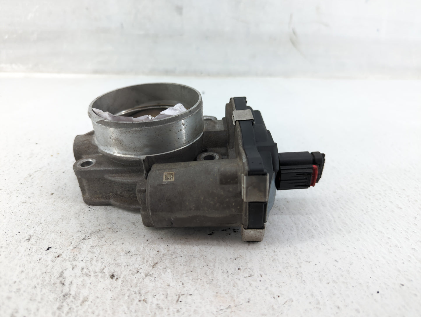 2016-2021 Chevrolet Silverado 1500 Throttle Body Fits Fits 2016 2017 2018 2019 2020 2021 OEM Used Auto Parts - Oemusedautopa