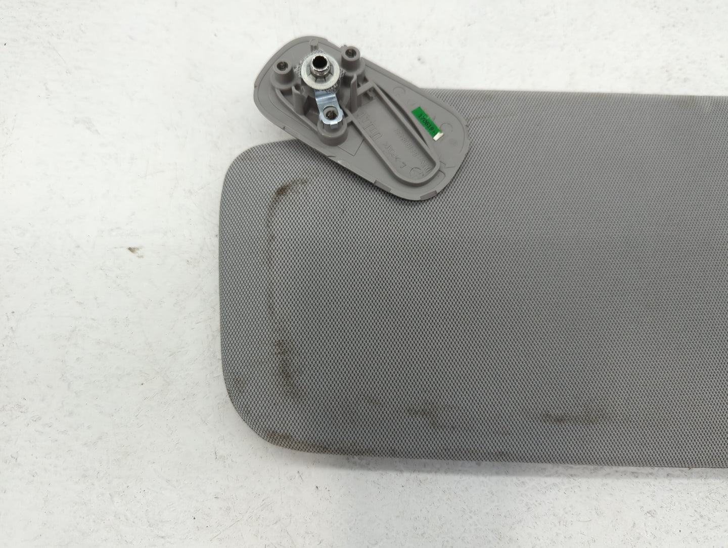 2014-2019 Chevrolet Silverado 1500 Sun Visor Shade Replacement Driver Left Mirror Fits Fits 2014 2015 2016 2017 2018 2019 OE