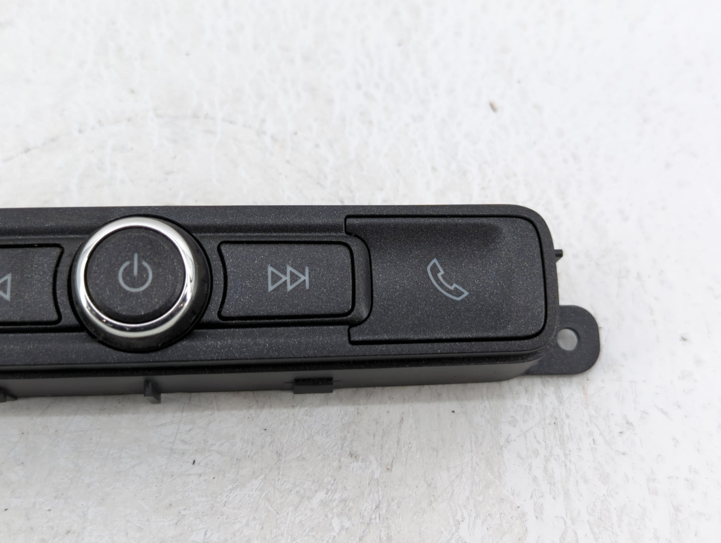 2016-2019 Chevrolet Silverado 1500 Radio AM FM Cd Player Receiver Replacement P/N:42516646 Fits Fits 2016 2017 2018 2019 OEM