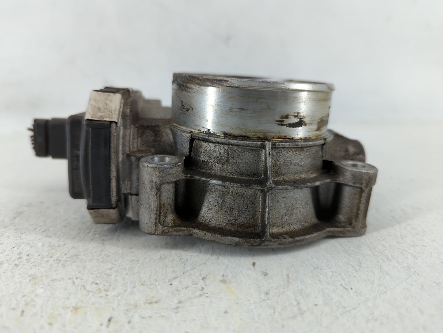 2016-2021 Chevrolet Silverado 1500 Throttle Body P/N:12646296AA Fits Fits 2016 2017 2018 2019 2020 2021 OEM Used Auto Parts 