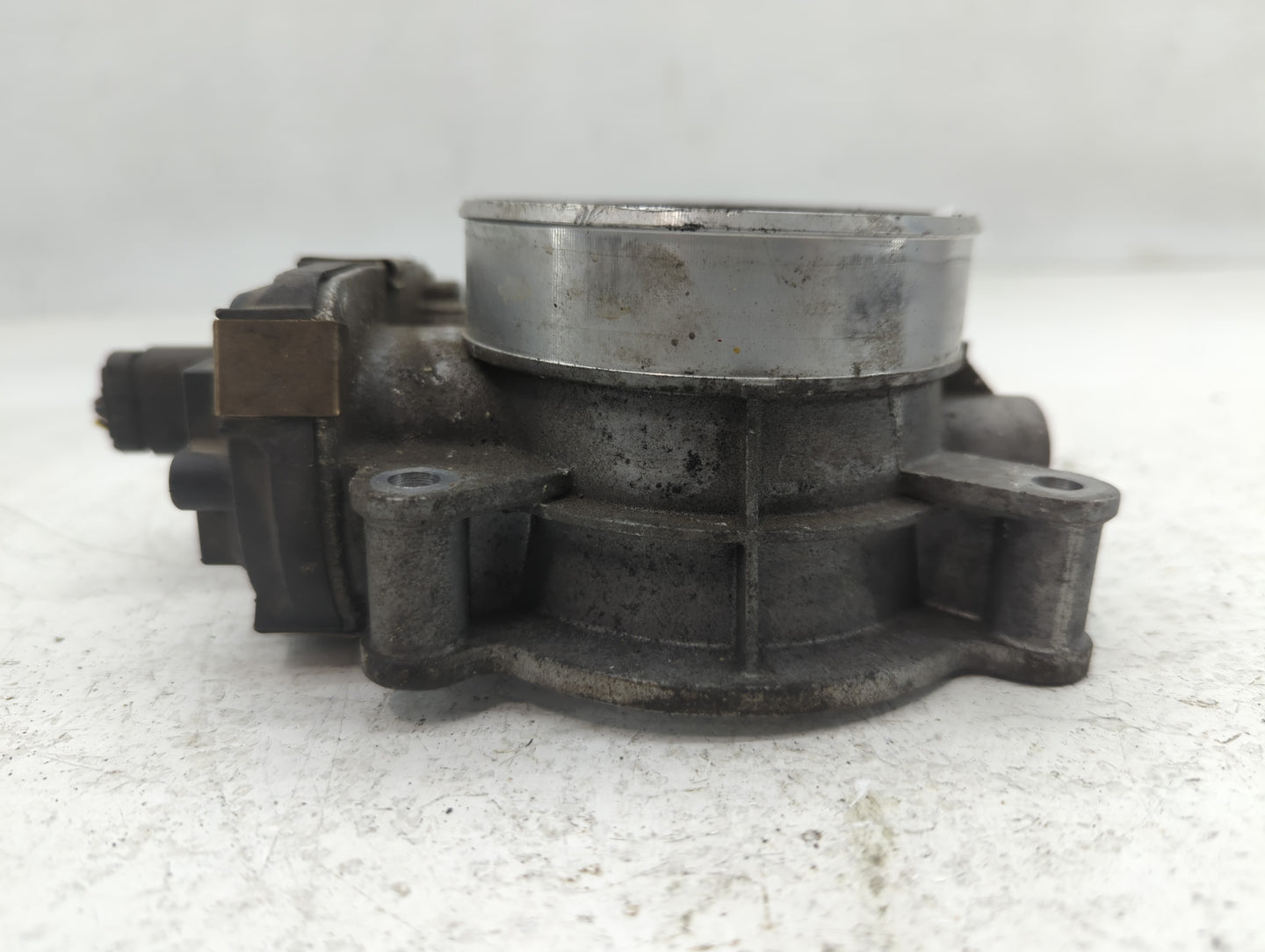 2014-2022 Chevrolet Silverado 1500 Throttle Body P/N:12678224 Fits Fits 2014 2015 2016 2017 2018 2019 2020 2021 2022 OEM Use
