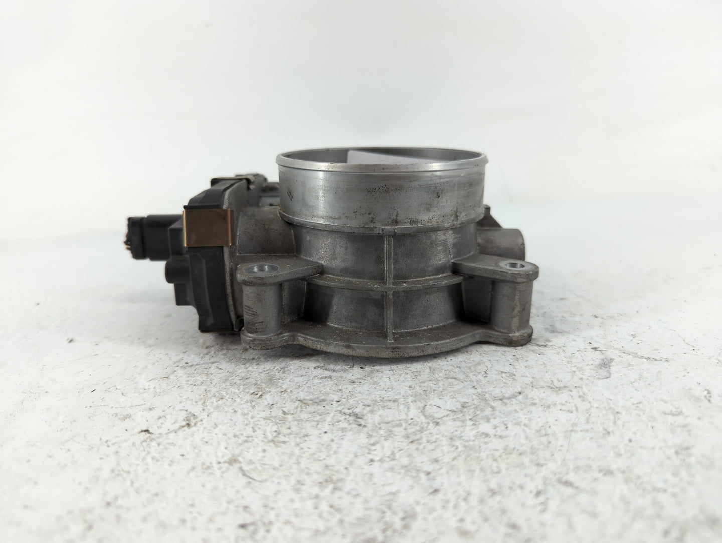 2014-2022 Chevrolet Silverado 1500 Throttle Body P/N:12678224 Fits Fits 2014 2015 2016 2017 2018 2019 2020 2021 2022 OEM Use