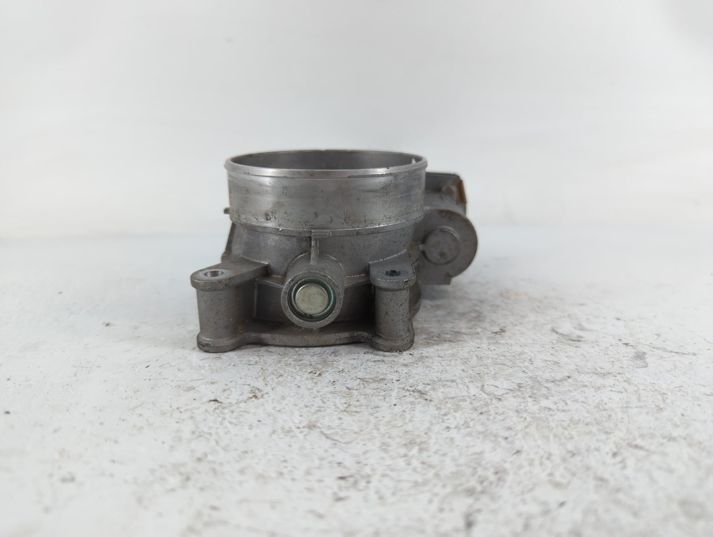 2014-2022 Chevrolet Silverado 1500 Throttle Body P/N:12678224 Fits Fits 2014 2015 2016 2017 2018 2019 2020 2021 2022 OEM Use