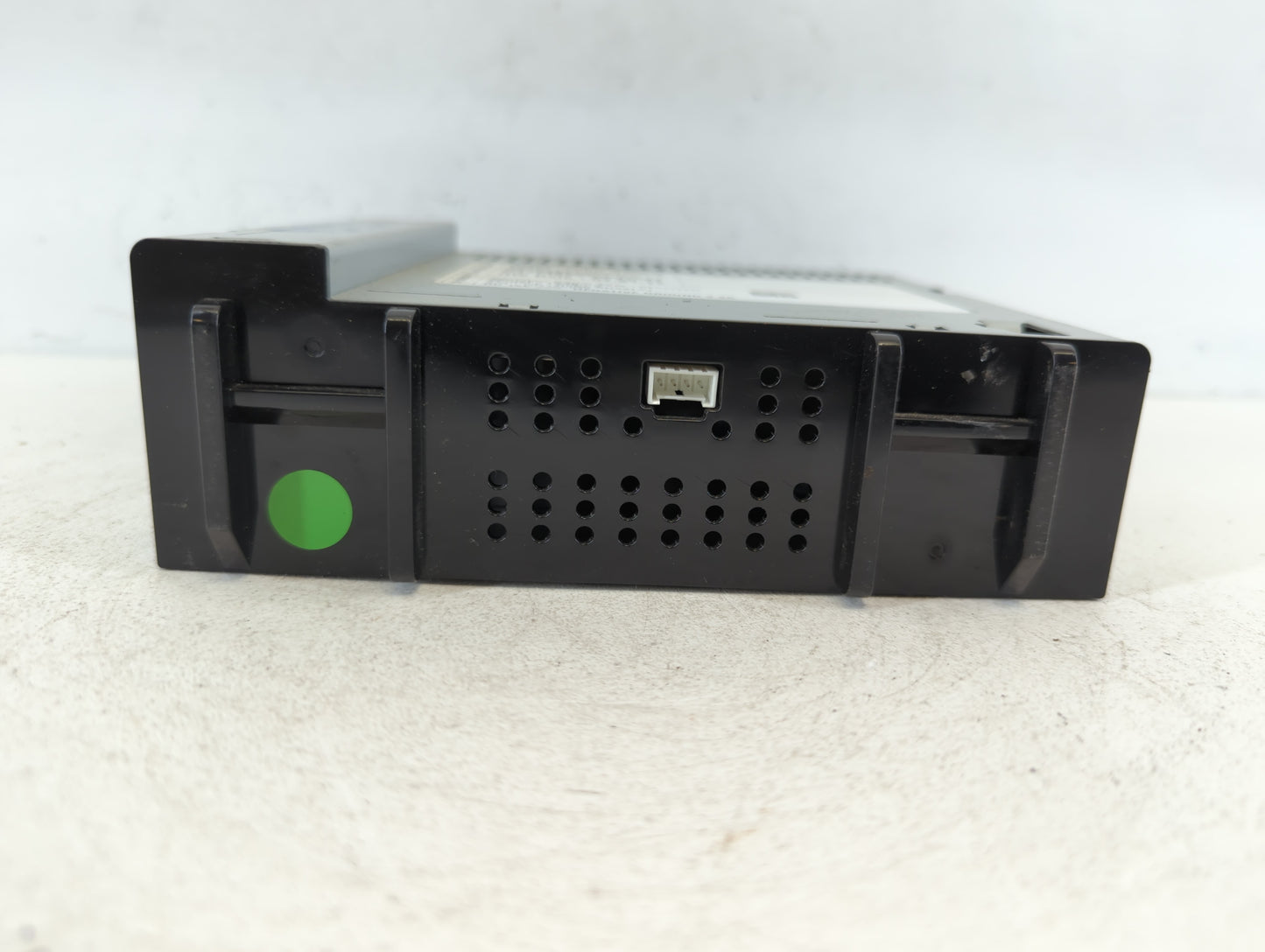 2018-2018 Chevrolet Silverado 1500 Am Fm Cd Player Radio Receiver - Oemusedautoparts1.com