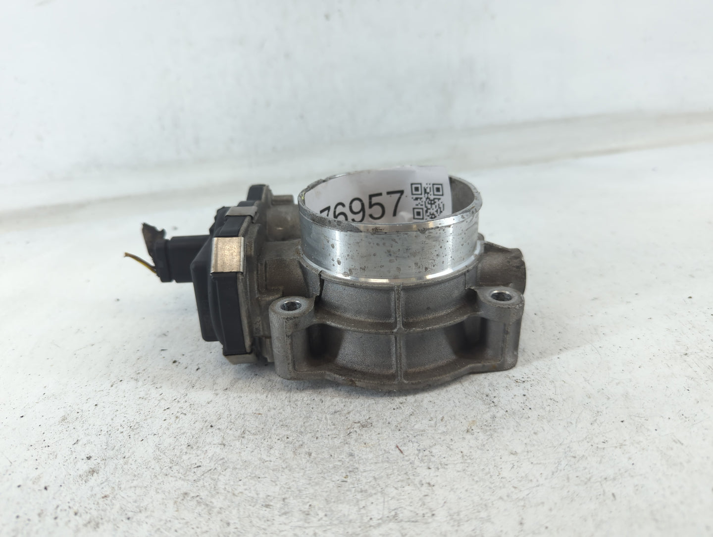 2018 Chevrolet Silverado 1500 Throttle Body P/N:12676296AA Fits Fits 2016 2017 2019 2020 2021 2022 OEM Used Auto Parts - Oem
