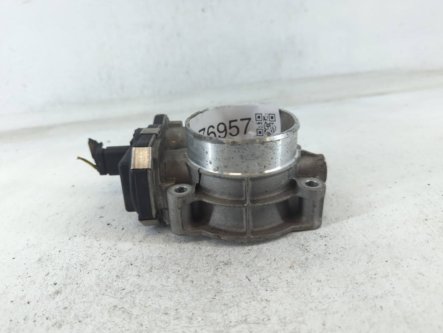 2018 Chevrolet Silverado 1500 Throttle Body P/N:12676296AA Fits Fits 2016 2017 2019 2020 2021 2022 OEM Used Auto Parts - Oem