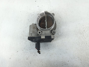 2018 Chevrolet Silverado 1500 Throttle Body P/N:12676296AA Fits Fits 2016 2017 2019 2020 2021 2022 OEM Used Auto Parts - Oem