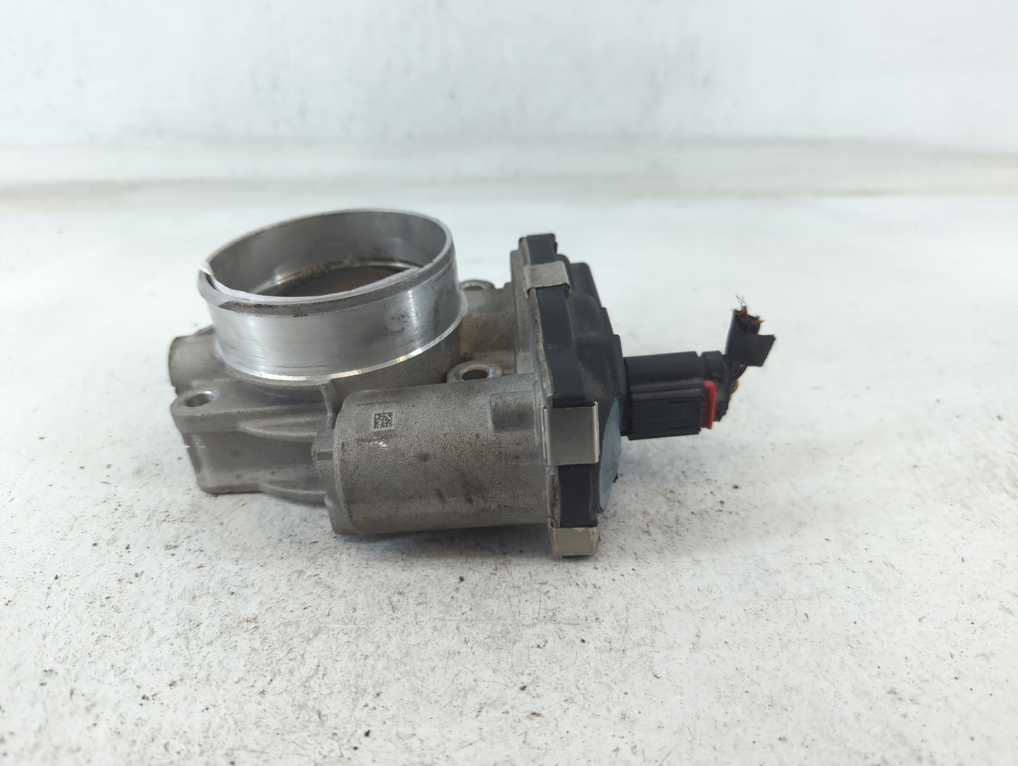 2018 Chevrolet Silverado 1500 Throttle Body P/N:12676296AA Fits Fits 2016 2017 2019 2020 2021 2022 OEM Used Auto Parts - Oem