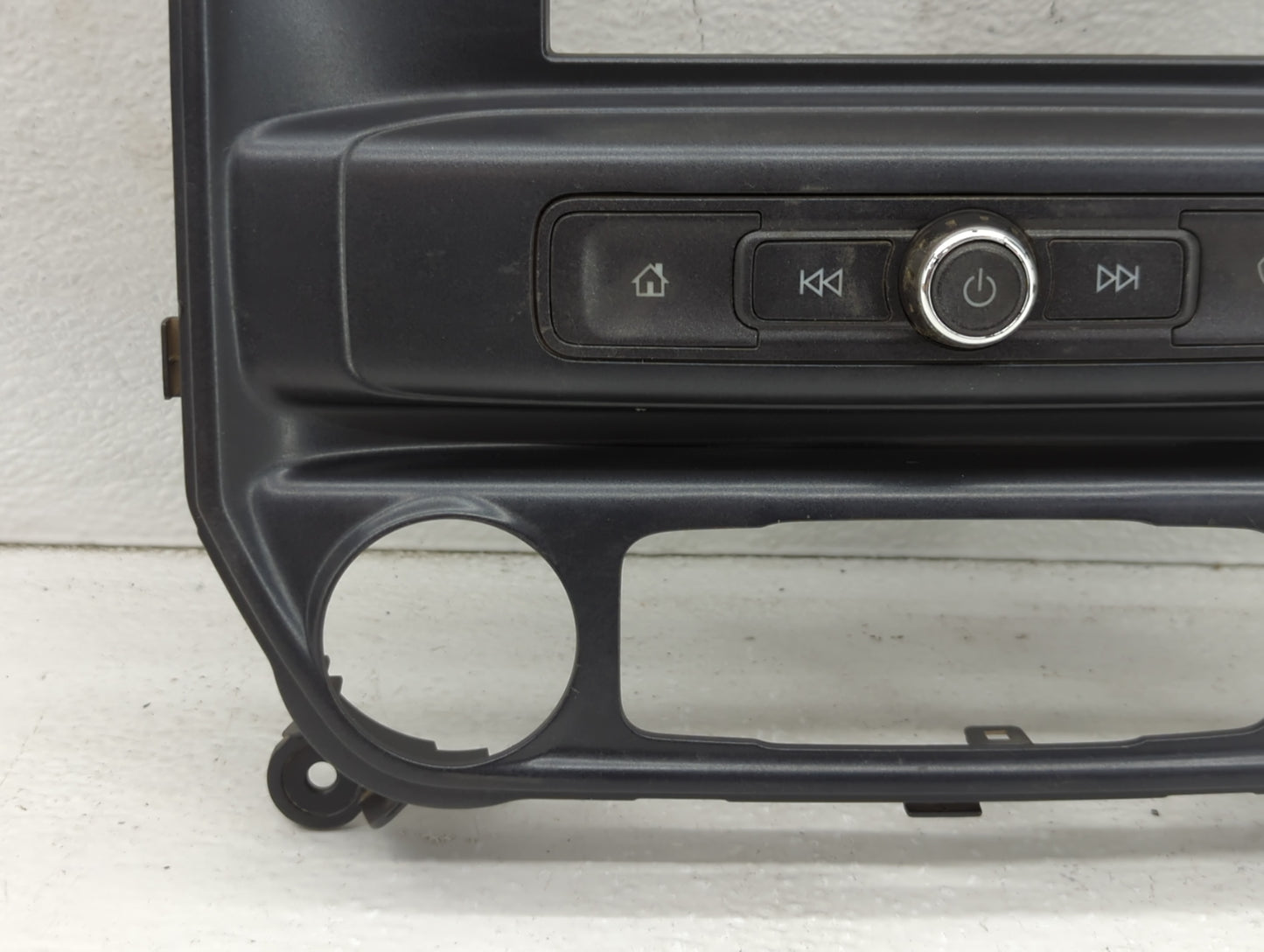 2017-2018 Chevrolet Silverado 1500 Radio AM FM Cd Player Receiver Replacement P/N:42516646 Fits Fits 2017 2018 2019 OEM Used