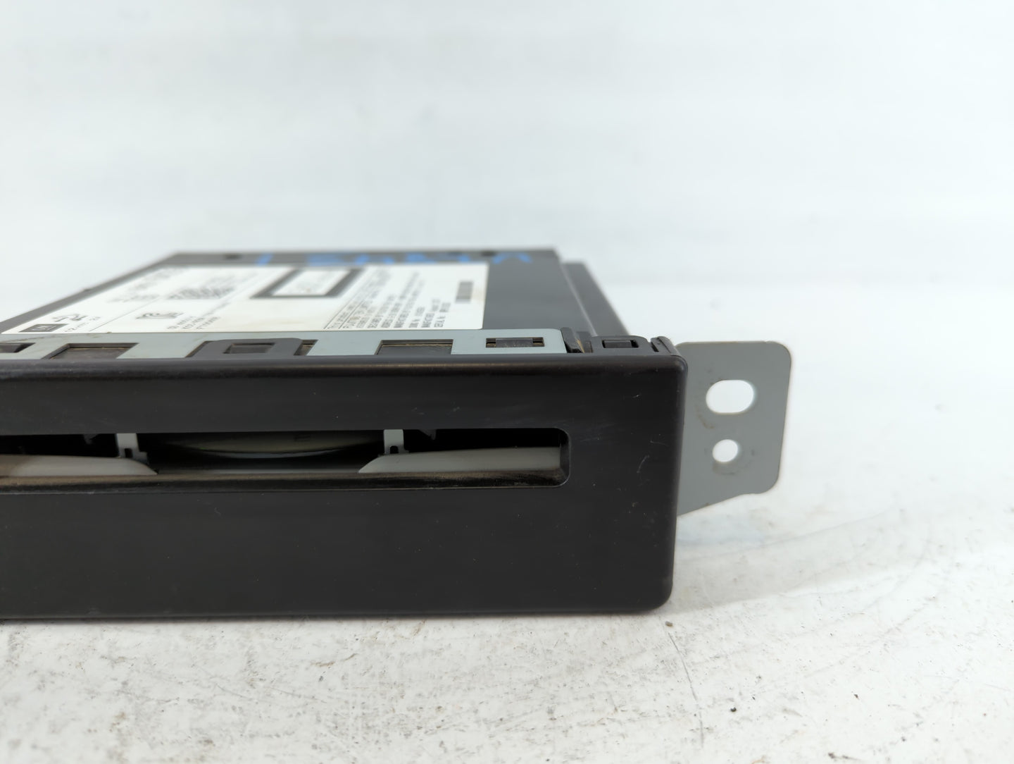 2015-2019 Chevrolet Silverado 1500 Am Fm Cd Player Radio Receiver - Oemusedautoparts1.com